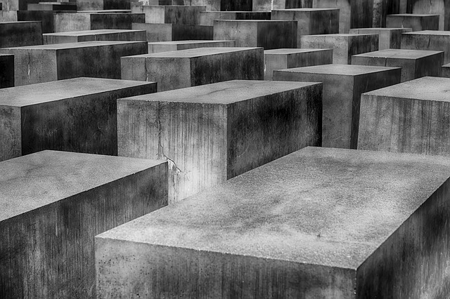 https://pixabay.com/en/holocaust-memorial-berlin-1621728/